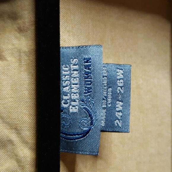 Classic Elements Woman Tan Shirt - Picture 6 of 7